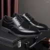 Kleiderschuhe Klassiker Derby Halb Brogue Long Flügel Retro Zeh bequem für Männer Leder Schnüre-Hochzeitsfeier Schuh