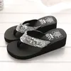 Pantofole tacchi a cuneo infrasoli da donna sandali da spiaggia sandali morbidi slittati con piattaforma spesse donne donne estate bling bling slides