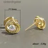 Boucles d'oreilles de concepteur originales Carter de qualité supérieure pour femmes coréennes Version coréenne simple boucles d'oreilles en cuivre Gold Micro Set tissé avec logo de marque d'origine