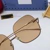 Einfacher Gold Black Metal -Rahmen Sonnenbrillen Mode Männer Frauen polarisiert Uv400 Schutzlinsen Brillen Luxusbrand Design Leichter runde Brille Schattierung Brille Cu8