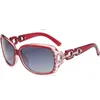 P8147 Luxury à la mode surdimensionnée en métal surdimension Les lunettes de soleil polarisées pour femmes surdimension