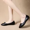 캐주얼 신발 얕은 단단한 스프링 플랫 뾰족한 발가락 여자 판매 2024 패션 푸 슬립 온 로우 힐 크기