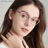 Solglasögon 2024 Ny anti Blue Light Photochromic Glasses mode Womens Cat Eye Eyewear Frames Metal Computer Glasses Frame Wholesale Y240416