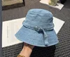 Designer denim Bucket Hat Men Femmes Casquette Cowboy Bob Wide Brim Tie Up Chapeaux Soleil Empêcher Bonnet Boneie Baseball Cap Snacks Robe de pêche extérieure