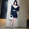 Women's Jackets designer Miu Miao's deep blue short suit with navy collar top creates an atmosphere when wearing a jacket. The goddess of temperament is Fan Qiudong L609