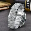 Mulheres masculinas de alta qualidade assistem Full Diamond Iced Out Strap Designer Relógios Quartz Movimento Relógio