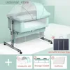 Baby Cribs Portable Baby Bedremovable Crib Foldbar Hög och låg justering av sömmar stort sängen Baby Nest kommer med madrassen Rocker L416