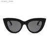 Óculos de sol Novos óculos de sol retro moda Woman Brand Designer Vintage Cat Eye Black Sun Glasses feminina Lady UV400 Oculos Y240416