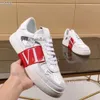 Sneakers Chaussures Trainer Lovers 'Shoe Cuir Resserissing Men's Valenstino Fashion Leigner Designer Sports Polyle Sports Super Sneaker High Quality Rhfx