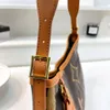 Schoudertas Nieuwe 90% fabriek Directe verkoop Populaire high-end wateremmer voor dames enkele schouder Crossbody Commuterende onderarm veelzijdige taille zomertas