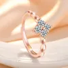 S925 Silver Mignon Clover Designer sonneries pour les femmes Fashion Fashion Luxury Crystal CZ Zircon Sweet Four Leign Design chinois Nail Finger Love Ring Jewelry Gift