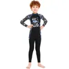 Ragazzi ragazzi ragazzi immersioni tute in muta di neoprene per bambini per mantenere la protezione UV a maniche lunghe con le maniche lunghe.