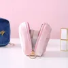 Kosmetiktaschen Fashion Ladies Toiletten Make -up -Tasche Mini Velvet Girls Sanitary Serviettenhalter Organisator Paket Hülle