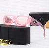 Designer for Women Men Cat Eye Unisexe Popular Beach Sunglasses Sungasses Cames Vintage Design UV400 avec Case Très bon cadeau Optimiste Global Tourist Quay Nez Nuisance