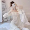 Kadınların Pijama 3012-2French Court Style Nightdress Buz İpek Saten Uzun Kollu Elbise Dant Prenses Diz Pijamalar Artı Boyut