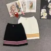 Moda de luxo de designer de terno miumiuss letra tricotada carta de verão rômbica mangas curtas colarinho de colarinho de colarinho plissado