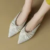 Lässige Schuhe weiße karierte Stoff Frauen Flats sexy spitze Zehen Spring Mules Knoten Dekor Pantoffeln Kristallquadratische Heels Espadrilles