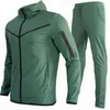 Herrspårar 2024 Män 2 -stycken Set Black Sports Site Jogging Brand Designer Style Tech Sweatpants Techwear Polyester