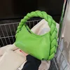 Design de luxo Mulheres hobo plissado saco de bolsa colorido de coloração de coloração pequena bolsa pequena e bolsa bolsa de ombro hobos Bolso 240329