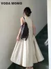 Oneck Aline Summer Solid Loose Female Elegant Midlength kjolar Små remmar ärmlösa tankkvinna klänning Japan Preppy Style 240419