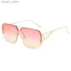 Sunglasses Square Large Frame Metal Square Sunglasses Woman Vintage Sun Glasses Female Fashion Eyeglasses Lenses Gradient Color UV400 Y240416