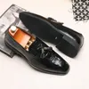 Sapatos de vestido Men Men Black Brown Wedding Tassels Business Tamanho artesanal 38-48