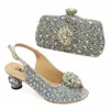 2024 donne donne vera pelle sandali estivi in pelle 6 cm tacchi alti grossi vetro di ronsone peep-toe diamond con sacca a mano matrimonio scarpe nigeria fibbia taglia 37-43