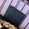 Designer Luxus Frauen Handtasche große Kapazität Mode Leder Black Crossbody -Handtaschen in Retro hochwertige Geldbörsen Damen Geldbeutel Designer -Bag -Umhängetaschen