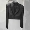 Ternos femininos Terno de perfuração pesado Blazer feminino 2024 Spring Loose Fino preto Caia alta Mangas compridas Cardigã All Matching Cardigan Casaco curto