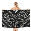 Serviette noire de bandana motif en microfibre respirant plage plage