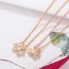 Designer Van Small Three Three Flower Necklace Exquisite CraftSmanship V Gold Ploated 18K Full Diamond Pendant met kraagketen voor vrouwen