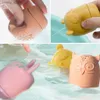 Brinquedos de banho de bebê para crianças New Baby Bath Bath Bath Toy Banheiro de Sprinkling Toy Toy Infant Clockwork Toys Baby Y240504