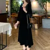 Robes décontractées 2024 S-10xl Robe Femmes Long Mid-Calf Full Lantern Sleeve Black Velvet Client Made Vintage Square Collar