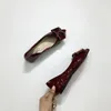 Chaussures décontractées Luxury Point Single Singone Patent Cuir confortable Soume à semelles Soft Travail Bouche peu profonde