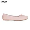 Chaussures décontractées GMQM Brand Fashion Fashion Women 2024 Spring Summer Silk Ballet Flats peu profonds sur Bowknot Simple Style Soft Mary Jane
