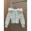 2023 Kış Yeni Xiao Man 90 Beyaz Ördek Büyük Kürk Tat Fox Saç Ağır Endüstri Tasarım Bel Kapanış Kapatma Kadınlar için Ceket