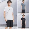 Suisses de survêtement masculines T-shirts imprimés Set Men Men Casual Two-Piece Summer Tenue d'été Oveau à col courte pour le fitness