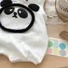 Rompers Milan Cel 2024 Summer Baby Clothes Hollow Out Girls Rompers Söta Panda Boys Jumpsuits L410