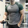 Mens T-shirt Summer Gymmuskler Skjorta Högkvalitativa Street Training Tees för Mens Workout Fitness Sport Clothing Overized Tops 240416