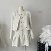 Abiti da lavoro Temperamento per perle maniche cappotto per perle screpola a due pezzi set da donna fragranza coreana fragranza a-riga gonna soffice abito di colore solido