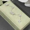 2024 Luxury Quality Charm Pendant Halsband med Sparkly Diamond and Flower Shape Desinger i silverpläterade armband har Stamp Box PS3434B