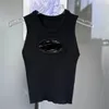 Tees damskie seksowne dziewiarki designerskie topy luksusowa koszulka z metalową etykietą dzianiny czołg damskie szczupłe elastyczne modne dziewczęta przyczynowe top yaja top