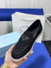 Designer Zomer Loafers lopen platte hak lederen schoenen Casual schoen vrouw manluxury suède jurk schoenen mocassin slip op buiten punt schoen lage top sneakers