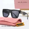 New Spring M Home Mui Street Shot Minimalist Classic Sunglasses Windshields Letra Letra Big Square Frame com o caso 935