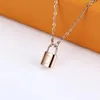 2024 Designer jewelry necklaces women silver pendent mens necklace womens pendants ladies chains luxury jewlery girlfriend accessories wholesale q7