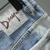 Slim Straight Jeans Shorts Men personnalité multi-poche mélangée Couleur Coux Patch Ripped Hole Denim Shorts Male Streetwear 240417