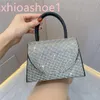 Sac à main de créateur de luxe Sac à bandoulière pour femmes en cristal Perles métalliques étincelantes Sac à ouvertures de sous-bras de diamant Crossbody Foot's Wallet Luxury Shopping 102-1