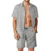 Herrspårar Vintage Plaid Beach Men Set Black and White Casual Shirt Set Summer Custom Shorts Tvådelad kostym plus storlek 3XL