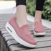 Chaussures de fitness 2024 Mesh Woman Plateforme Breathable Ladies Sneakers Slip on Hedge Footwear Moccasin Zapatos Mujer Boat