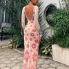 SWAME ZOBAĆ DLA WOMOWEGO Plaży Ubrania Summer 2024 Street S One Line Mesh Sexy Backless Sukienka z długim rękawem